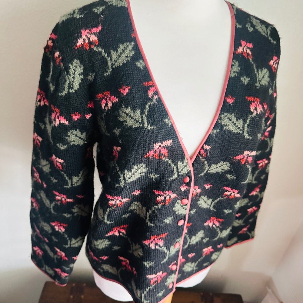 VTG Susan Bristol Wool Cardigan Black Pink Rose Floral Sweater Women’s M 1980s